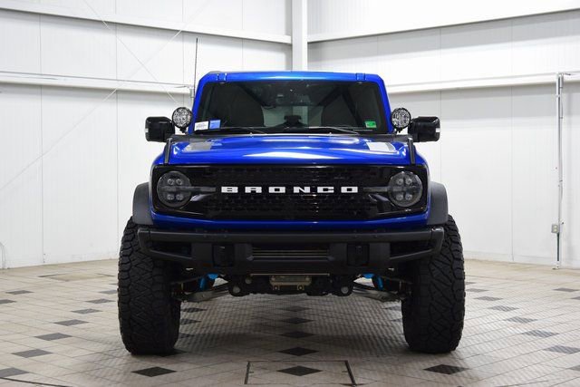 Used 2021 Ford Bronco First Edition AWD/4WD image 2