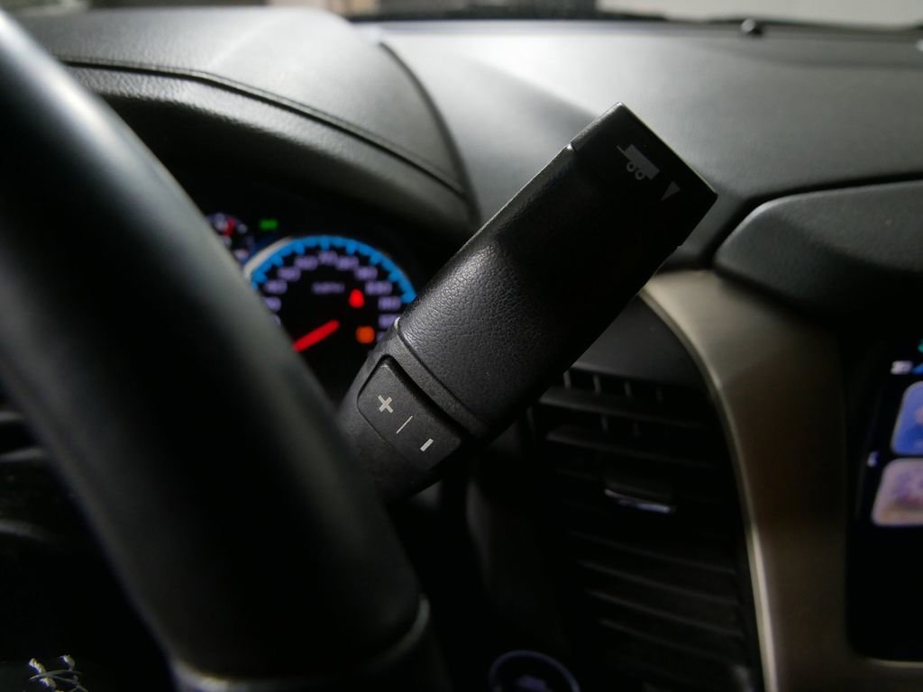 Used 2017 GMC Yukon XL Denali w/ Open Road Package image 29