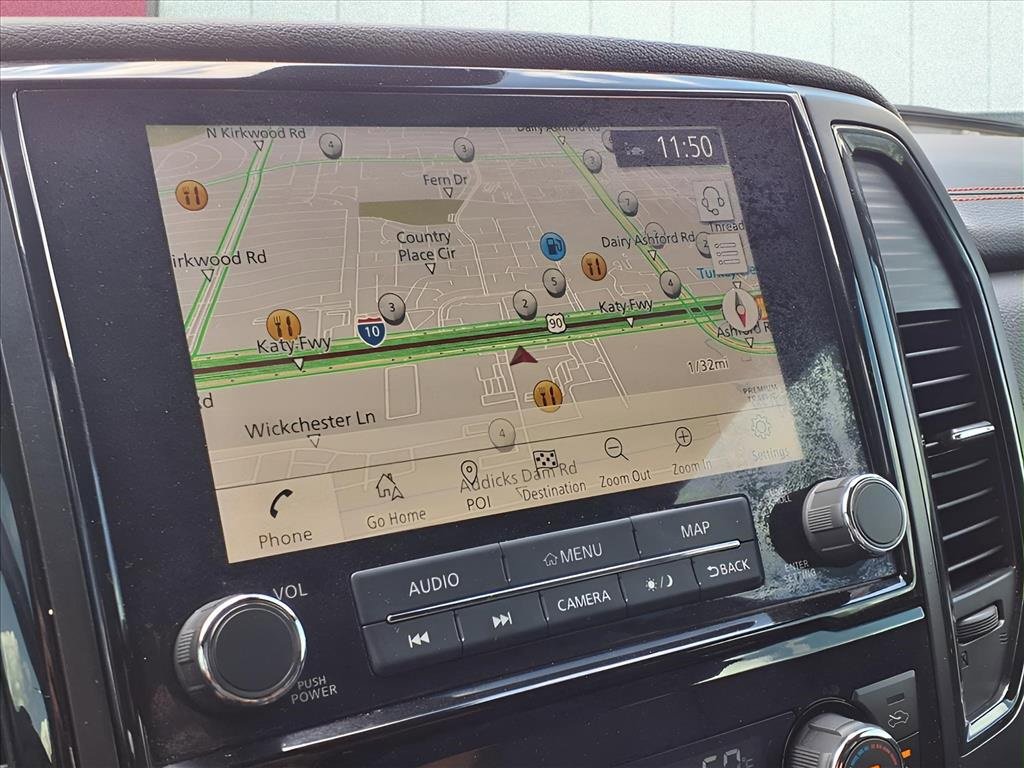 Used 2020 Nissan Titan PRO-4X w/ Pro-4x Convenience Package image 11