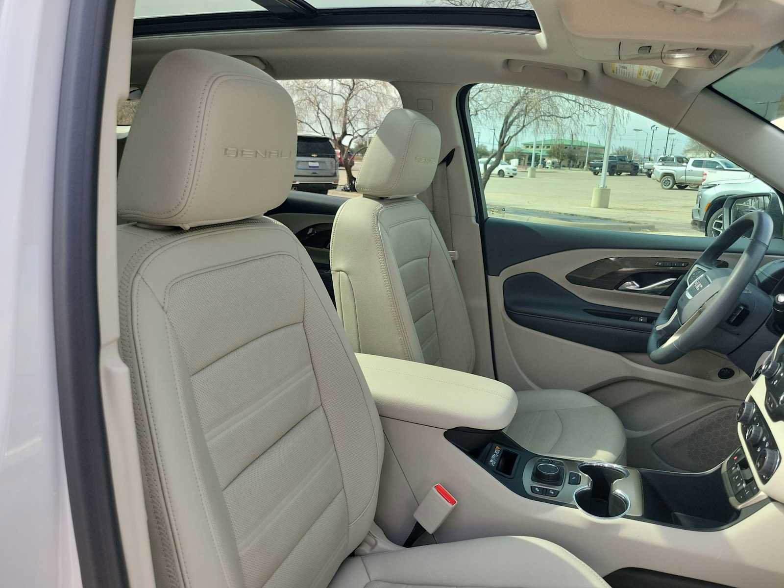 Used 2023 GMC Terrain Denali image 10