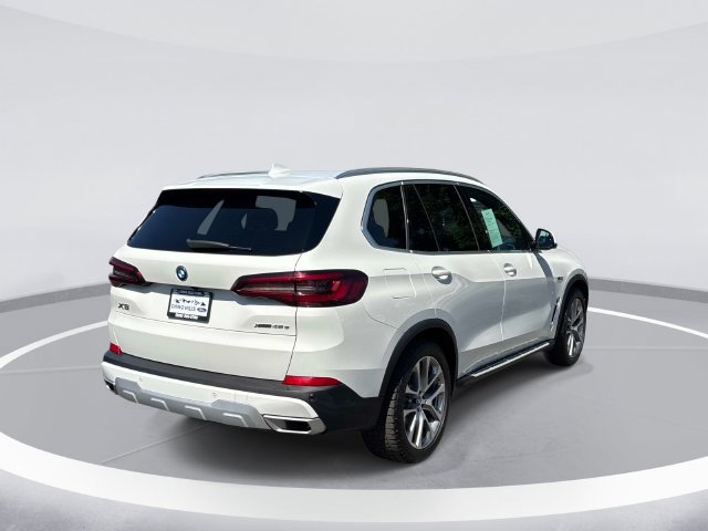 Used 2023 BMW X5 xDrive45e w/ Climate Comfort Package AWD/4WD image 4