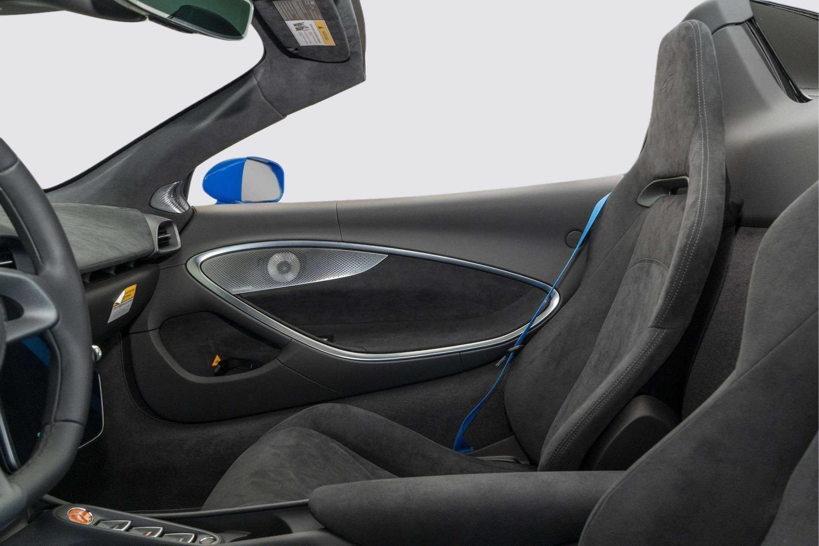 New 2026 McLaren Artura Spider RWD image 17