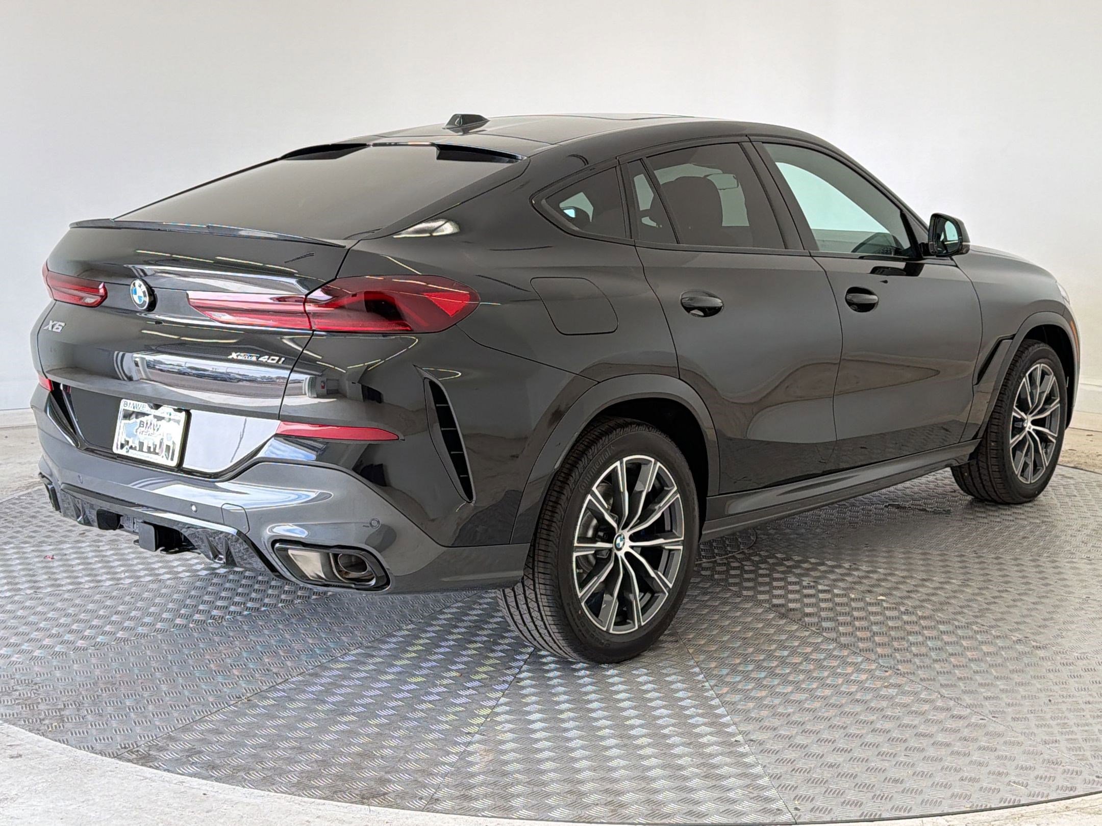 New 2026 BMW X6 xDrive40i image 9