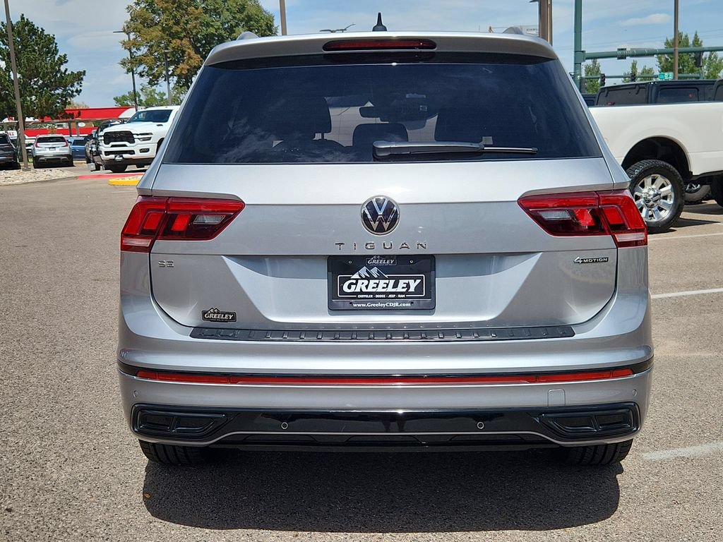 Used 2023 Volkswagen Tiguan SE R-Line AWD/4WD image 11
