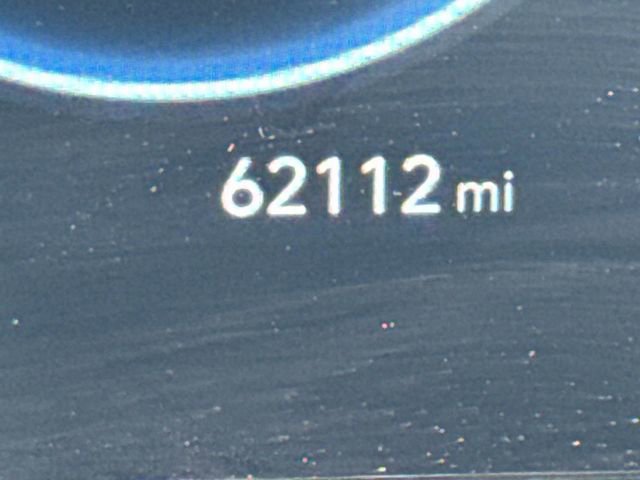 Used 2023 Hyundai Elantra Limited image 34