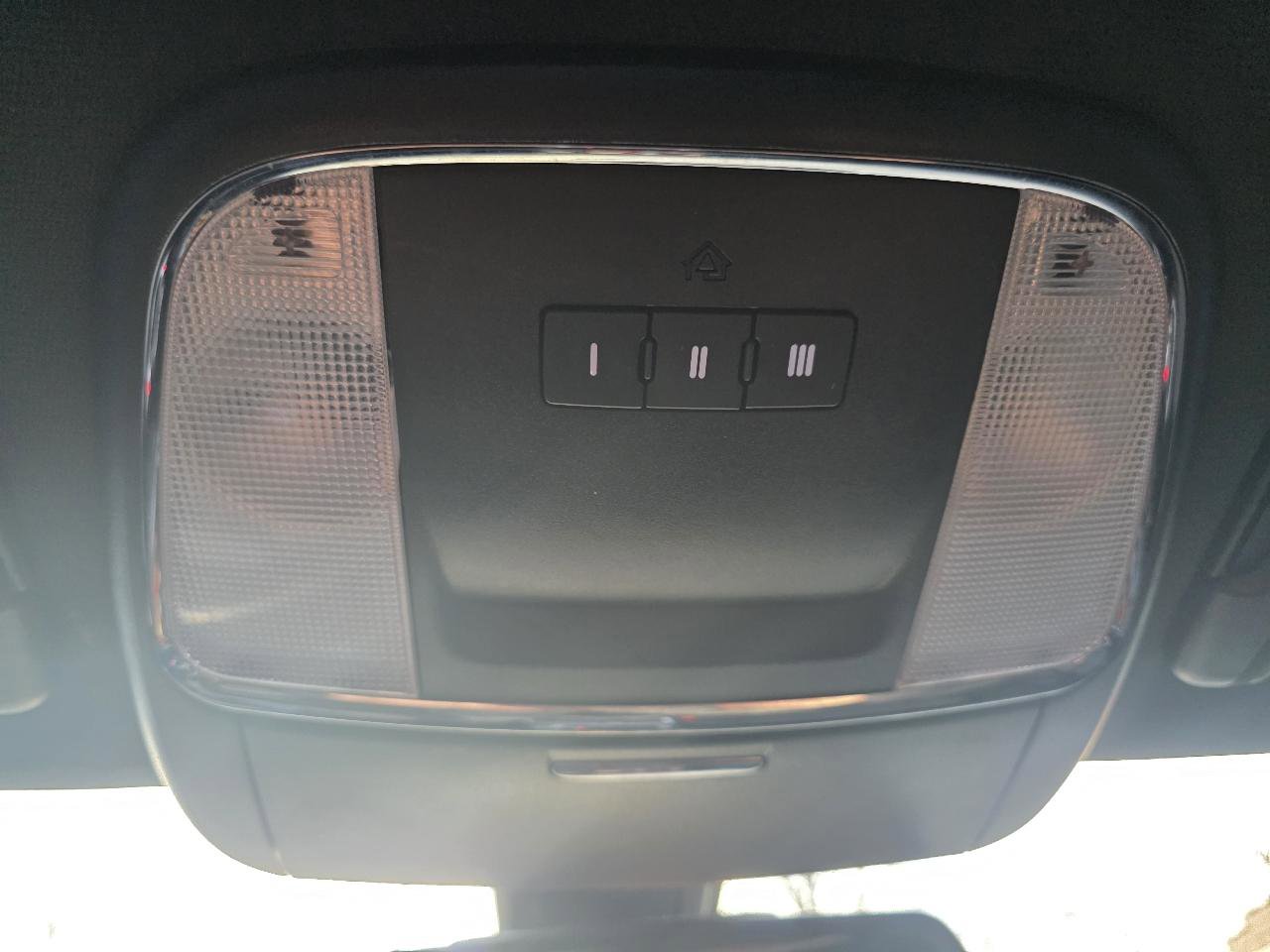 Used 2015 Dodge Charger SXT w/ Rallye Group image 25