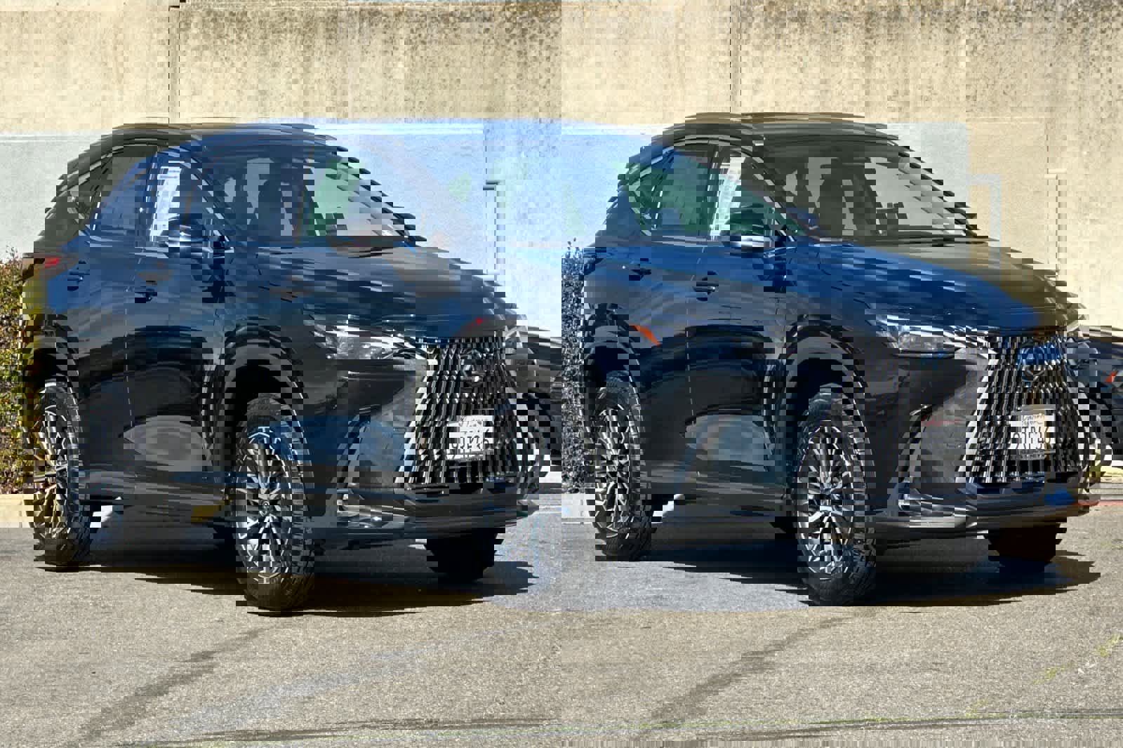 Certified 2025 Lexus NX 350h AWD w/ Accessory Package (2T) image 5