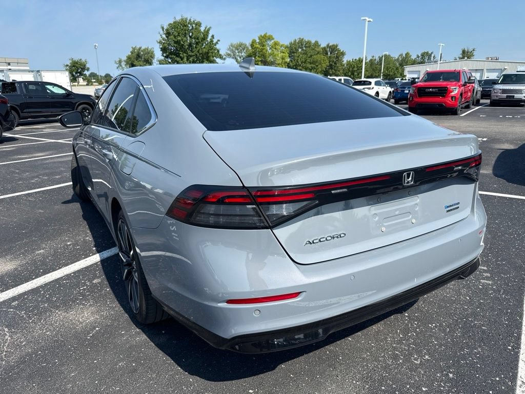 Used 2023 Honda Accord Touring image 8