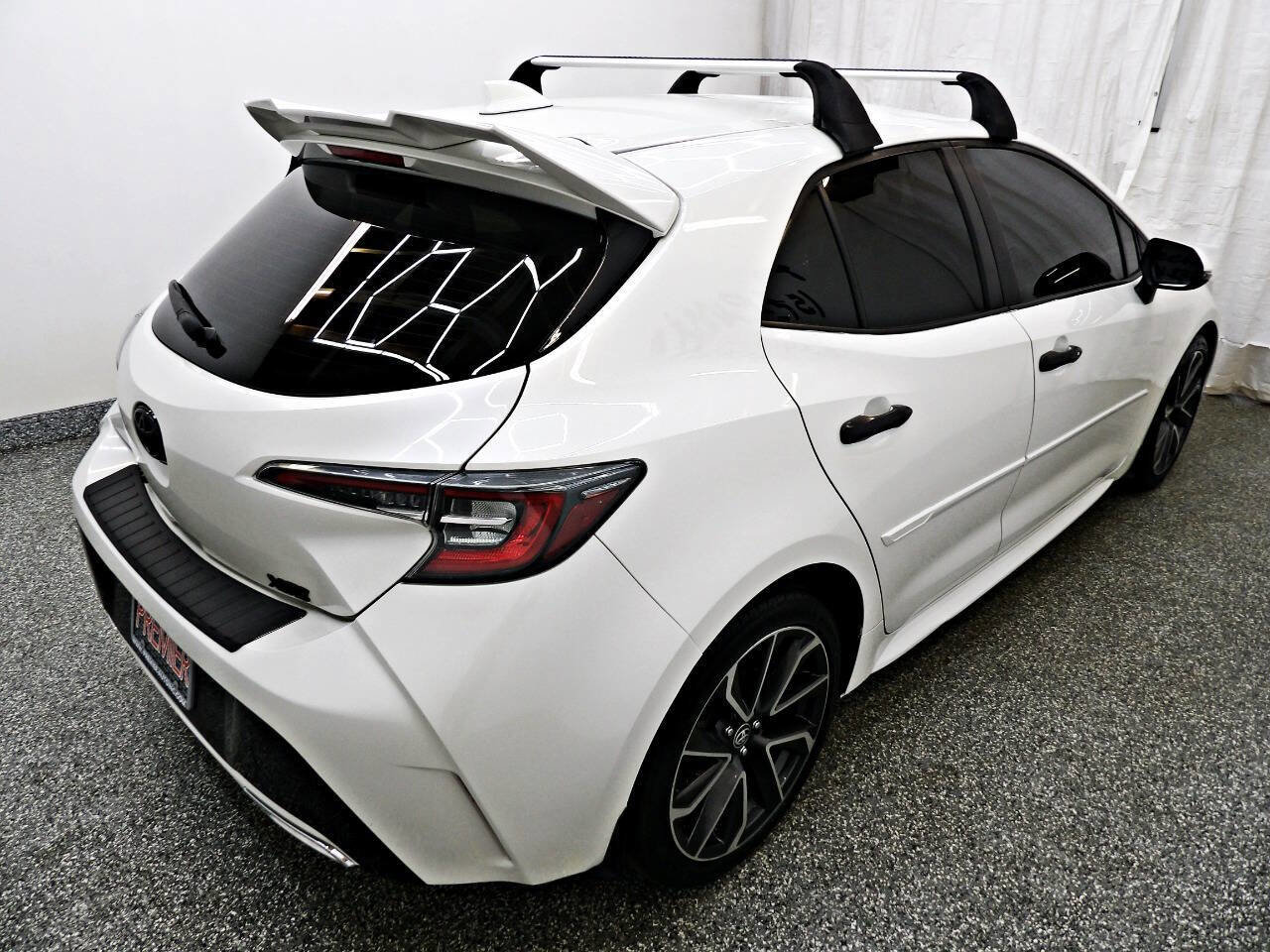 Used 2019 Toyota Corolla XSE FWD image 6