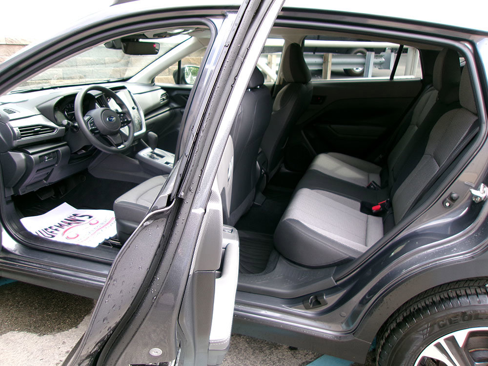 Used 2024 Subaru Crosstrek 2.0i Premium AWD/4WD image 14
