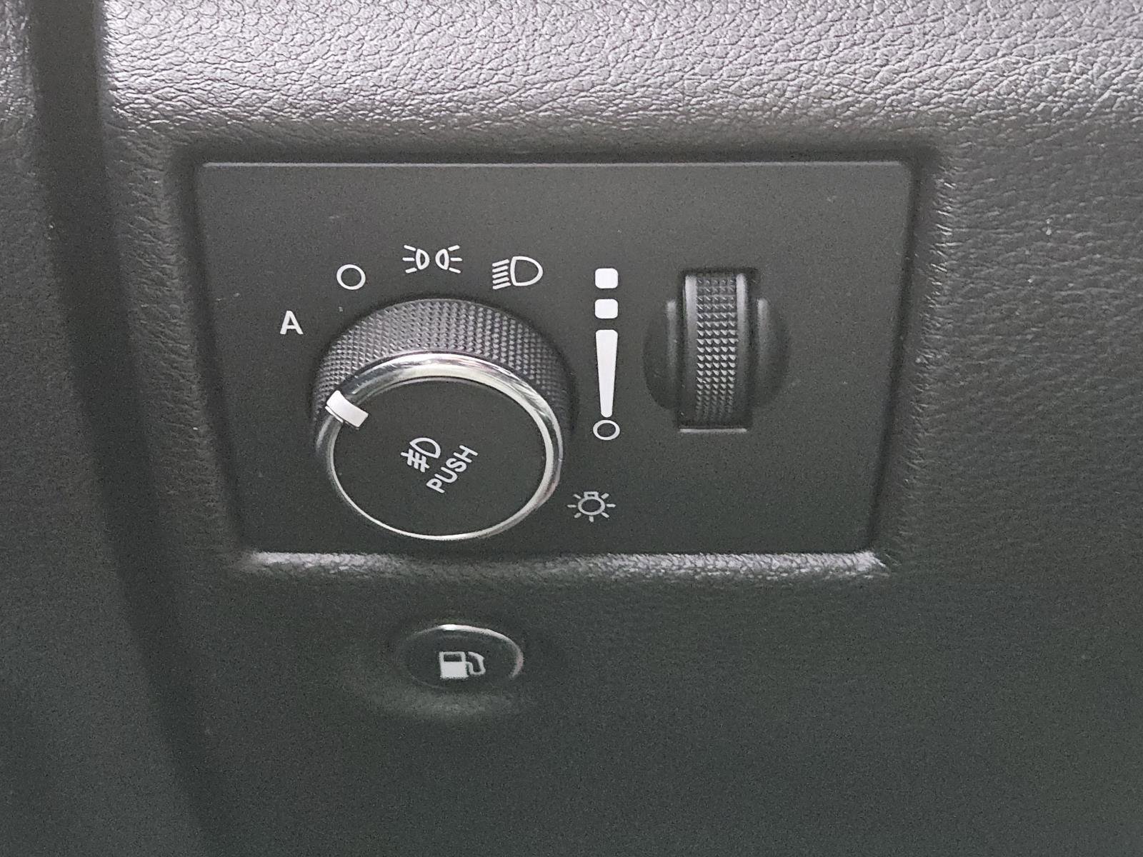 Used 2021 Jeep Grand Cherokee Limited RWD image 19