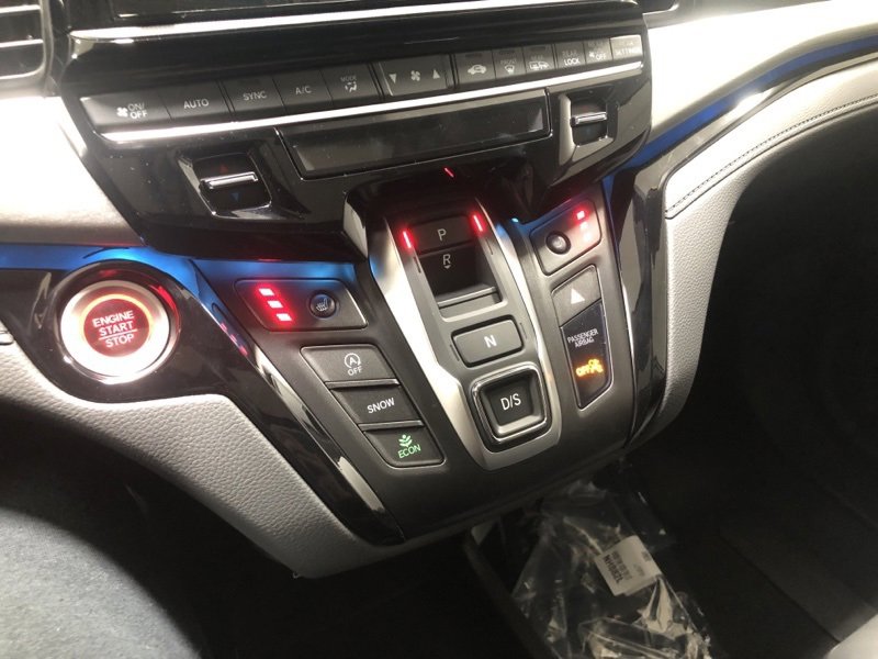 New 2026 Honda Odyssey Touring image 33