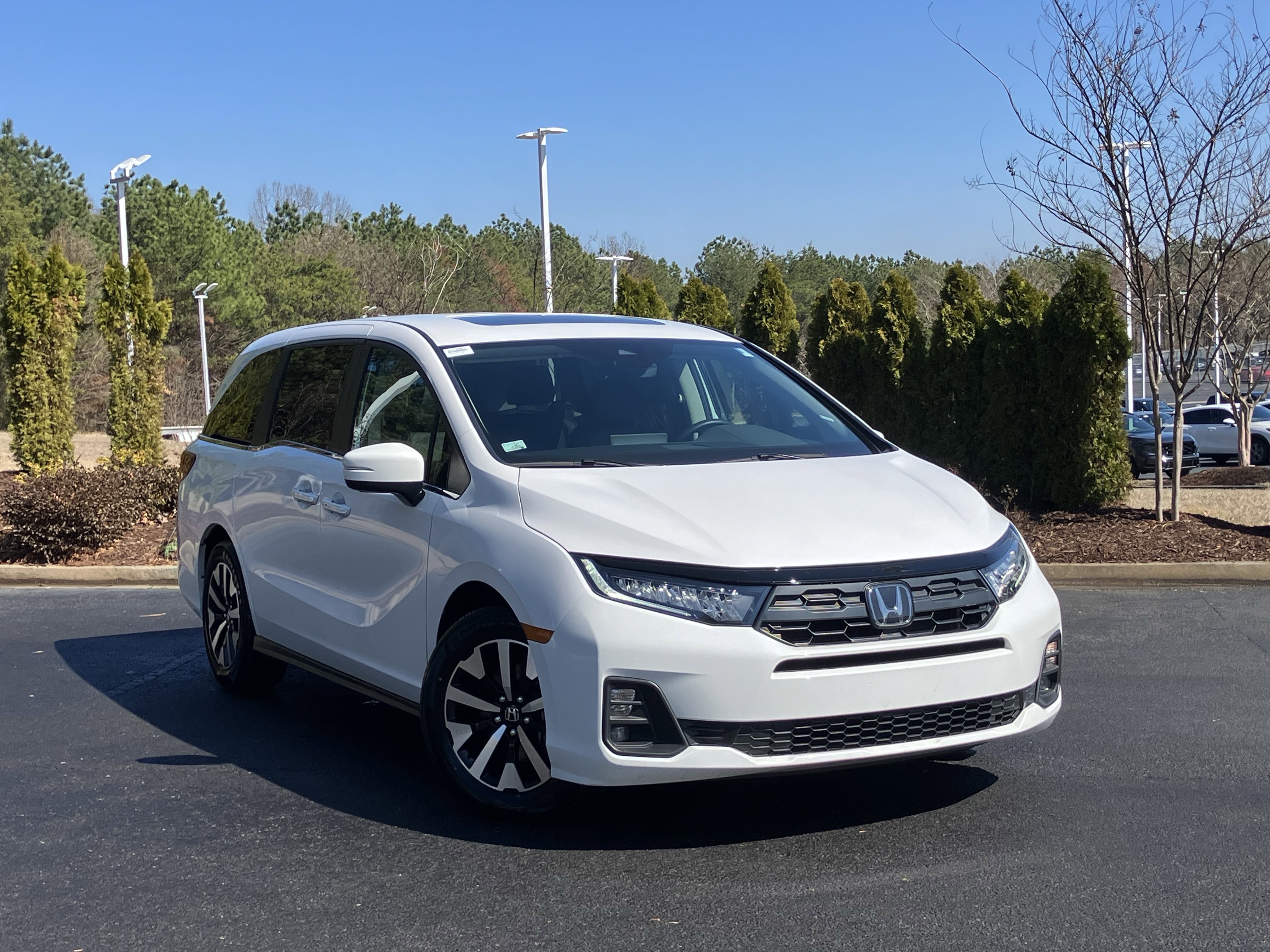 Certified 2025 Honda Odyssey EX-L image 2