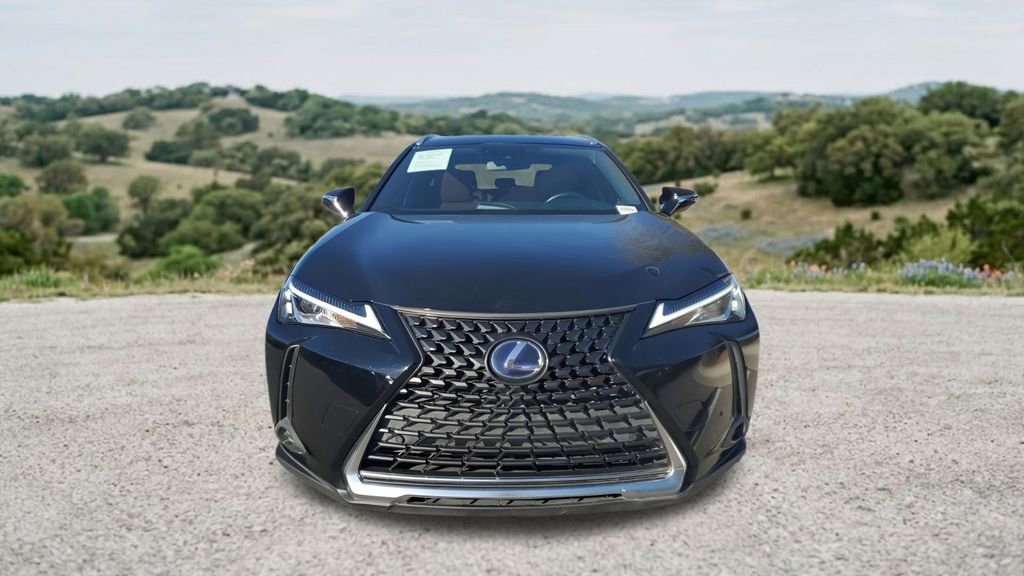 Used 2021 Lexus UX 250h AWD/4WD image 2