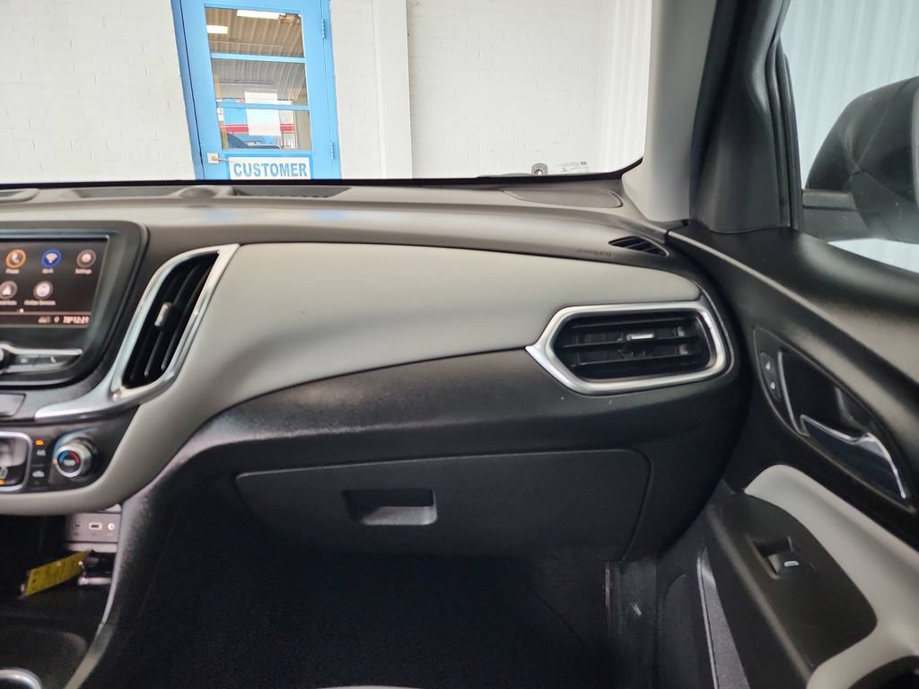 Used 2021 Chevrolet Equinox LS FWD image 21