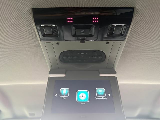 Used 2018 GMC Sierra 2500 Denali w/ Duramax Plus Package AWD/4WD image 16