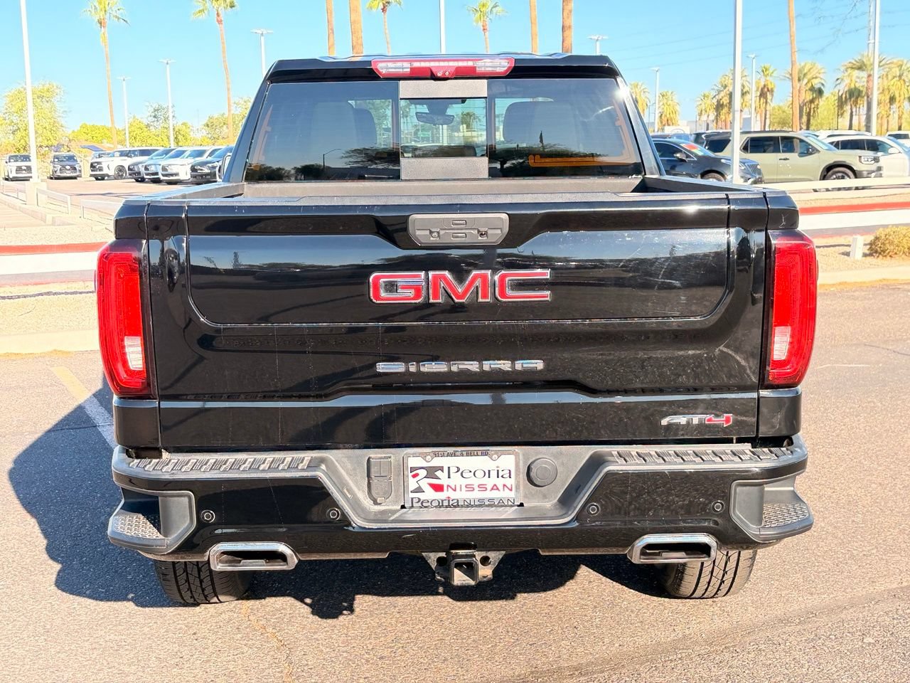 Used 2021 GMC Sierra 1500 AT4 w/ AT4 Value Package AWD/4WD image 6
