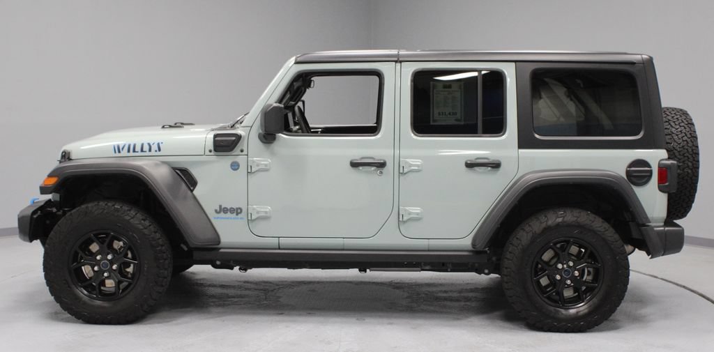 Used 2024 Jeep Wrangler Unlimited AWD/4WD image 7