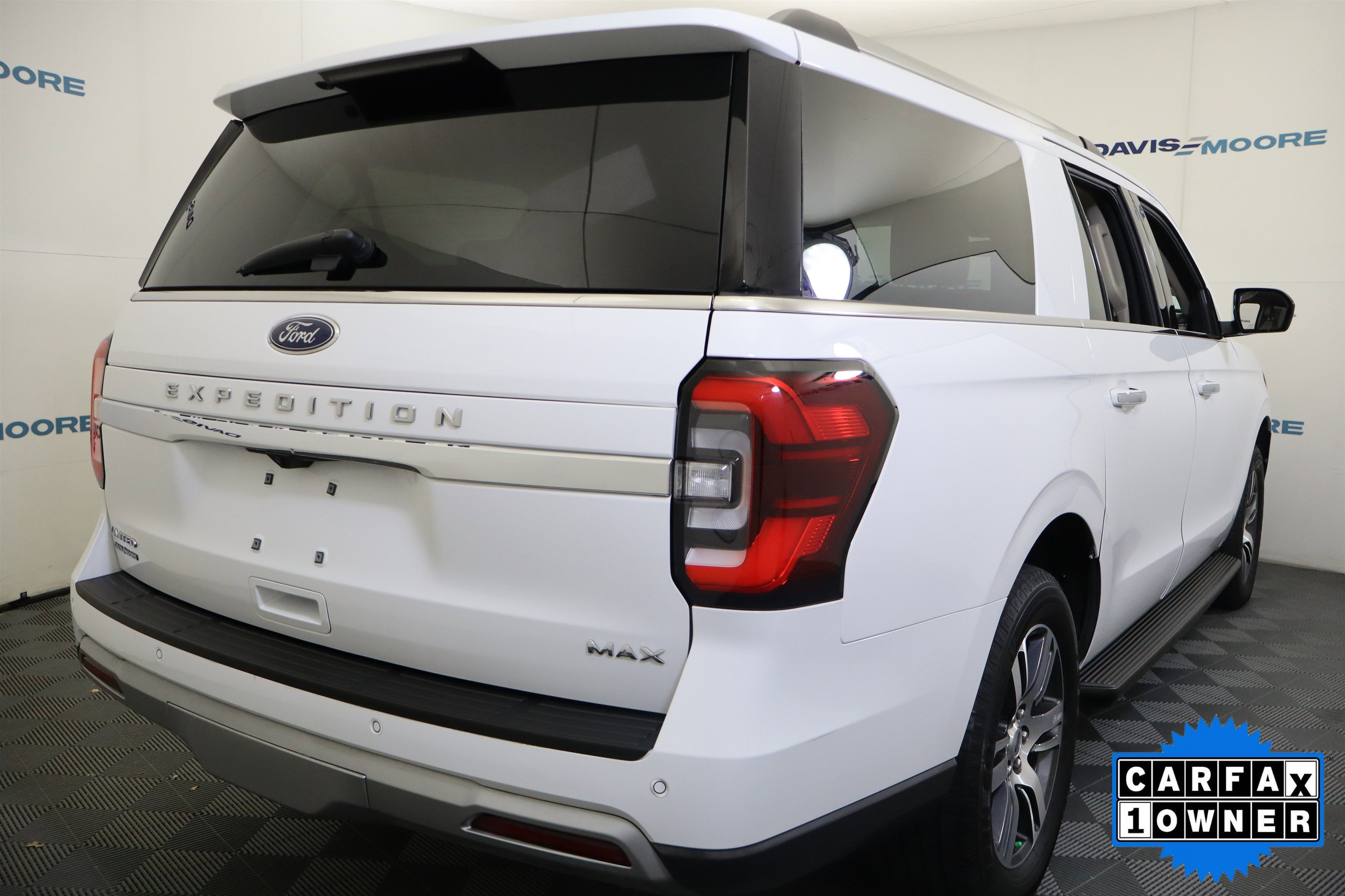 Used 2024 Ford Expedition Max Limited image 5