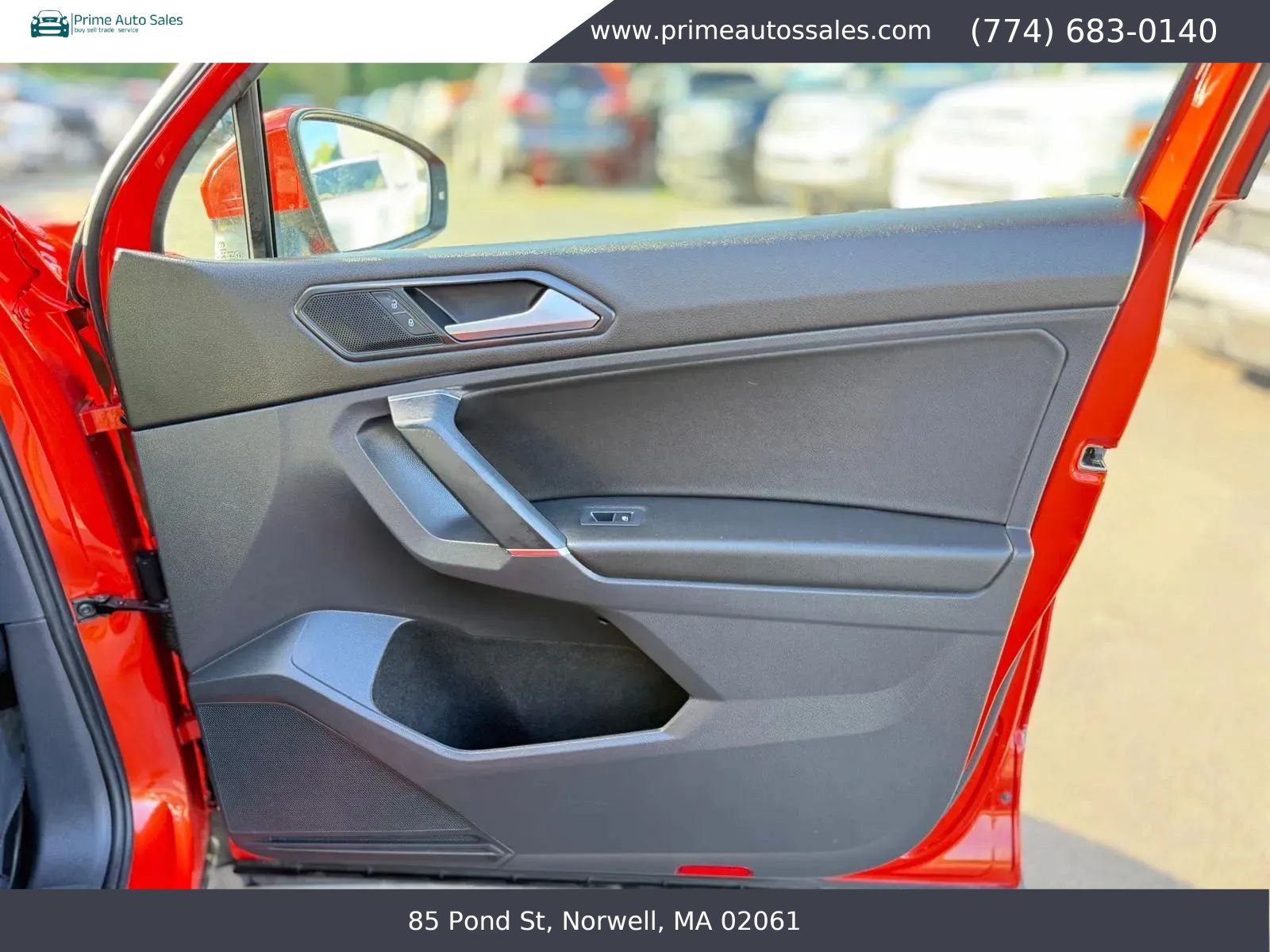 Used 2018 Volkswagen Tiguan SEL AWD/4WD image 31
