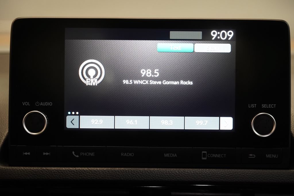 Used 2023 Honda Civic Sport image 19