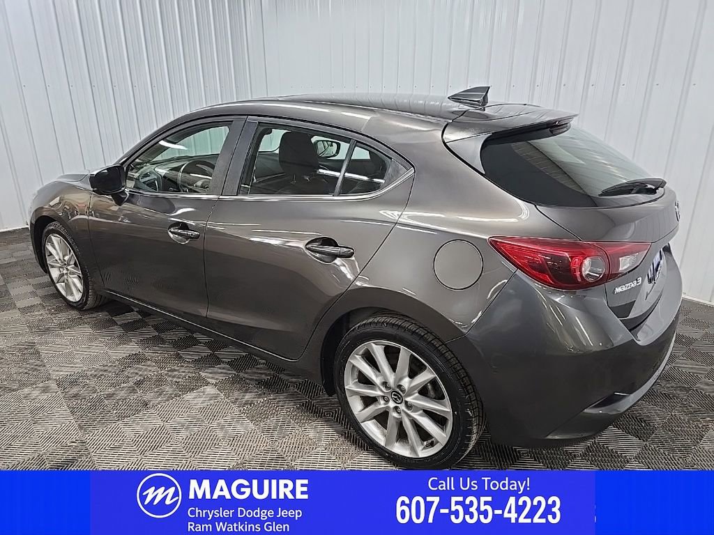 Used 2017 MAZDA MAZDA3 Grand Touring w/ Premium Equipment Package FWD image 11