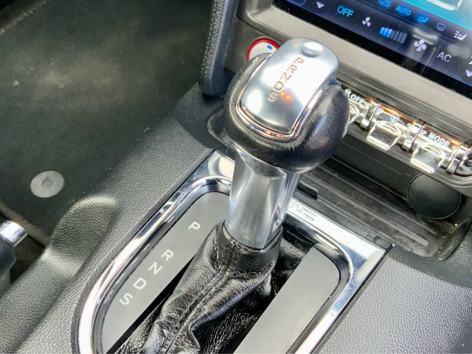 Used 2017 Ford Mustang Coupe image 35