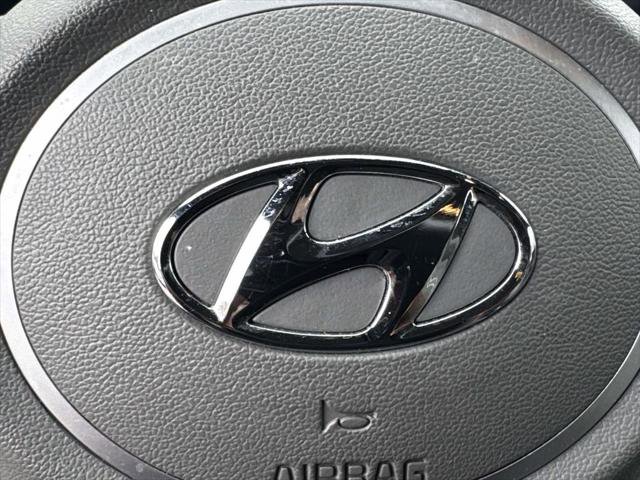 Used 2023 Hyundai Elantra SEL w/ Convenience Package FWD image 30