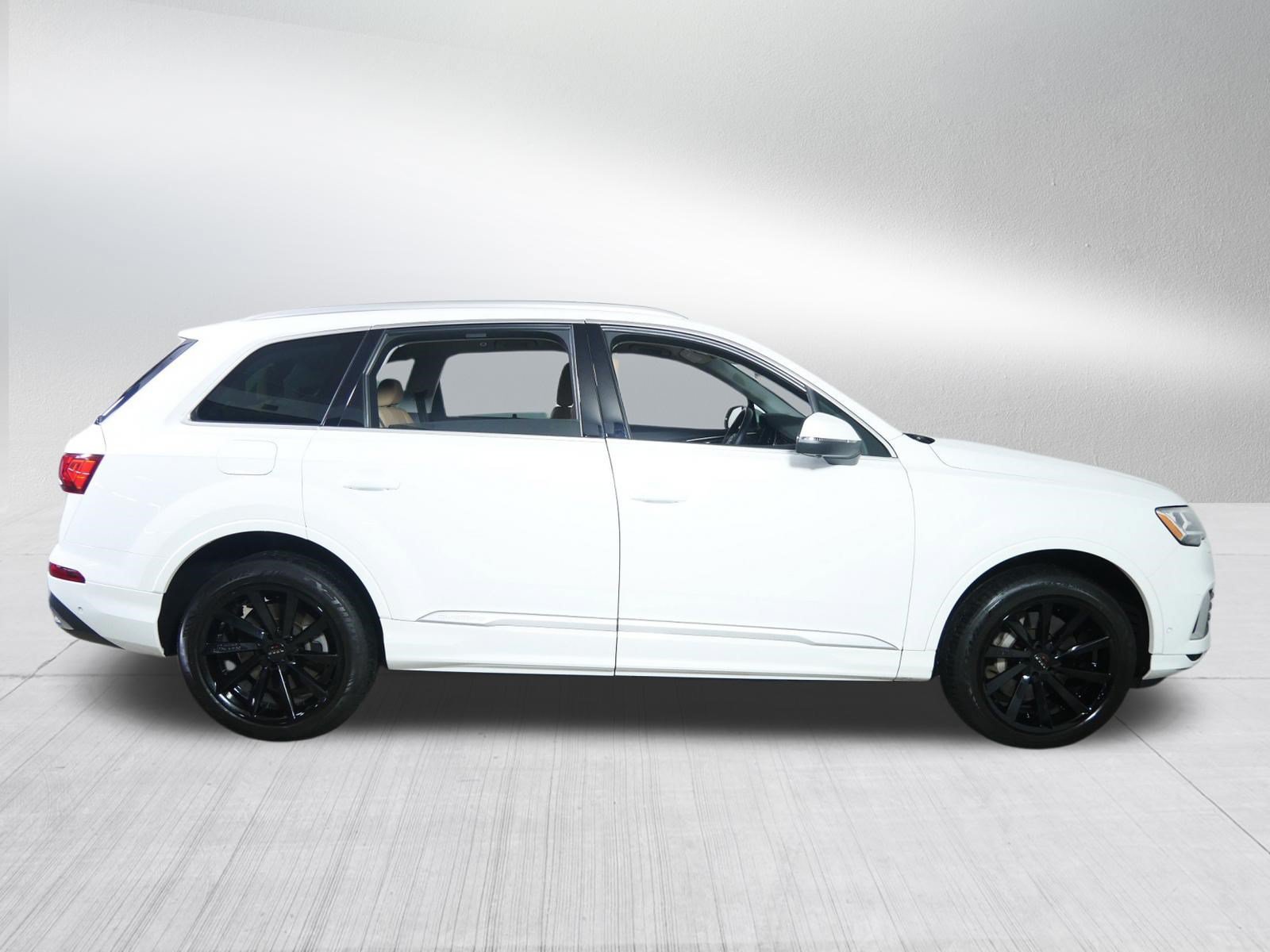 Used 2022 Audi Q7 2.0T Premium Plus w/ Premium Plus Package AWD/4WD image 8