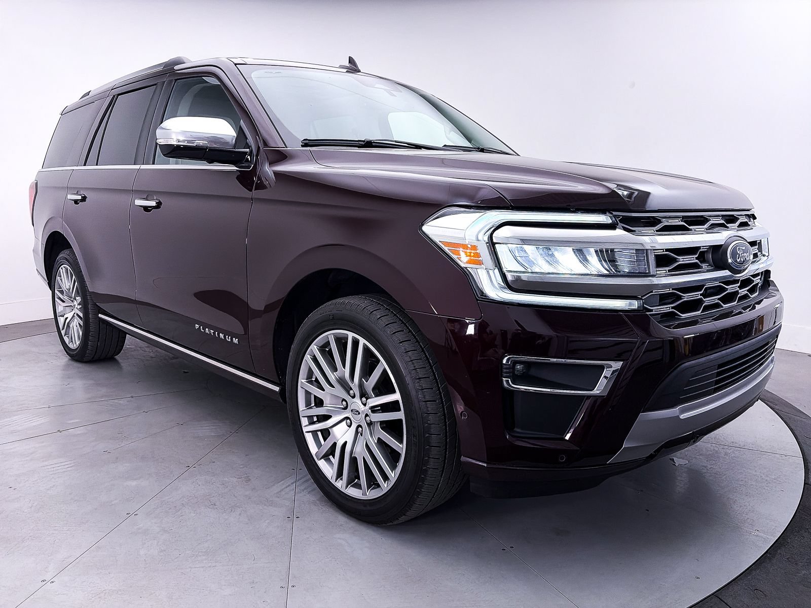 Used 2024 Ford Expedition Platinum AWD/4WD image 11