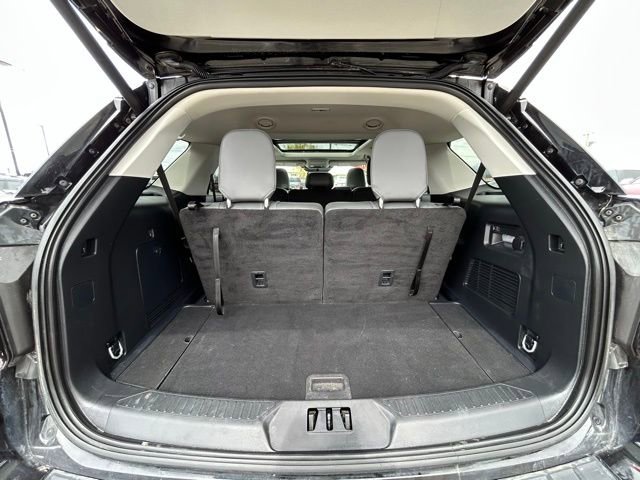 Used 2025 Ford Explorer Active w/ Active Comfort Package AWD/4WD image 45