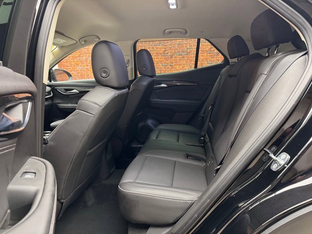 Used 2023 Buick Envision Essence image 23