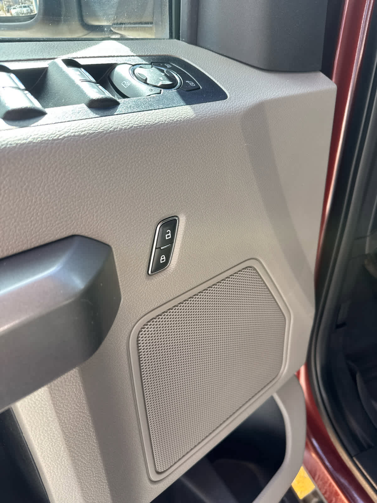 Used 2017 Ford F150 XLT w/ Equipment Group 301A Mid image 16