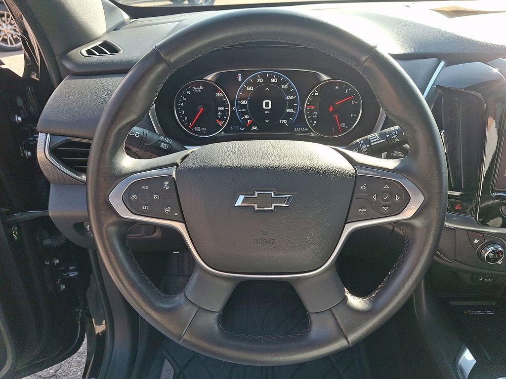 Certified 2023 Chevrolet Traverse Premier w/ Redline Edition image 18