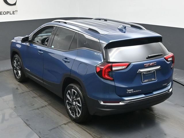 Used 2024 GMC Terrain SLT w/ Infotainment Package II image 40