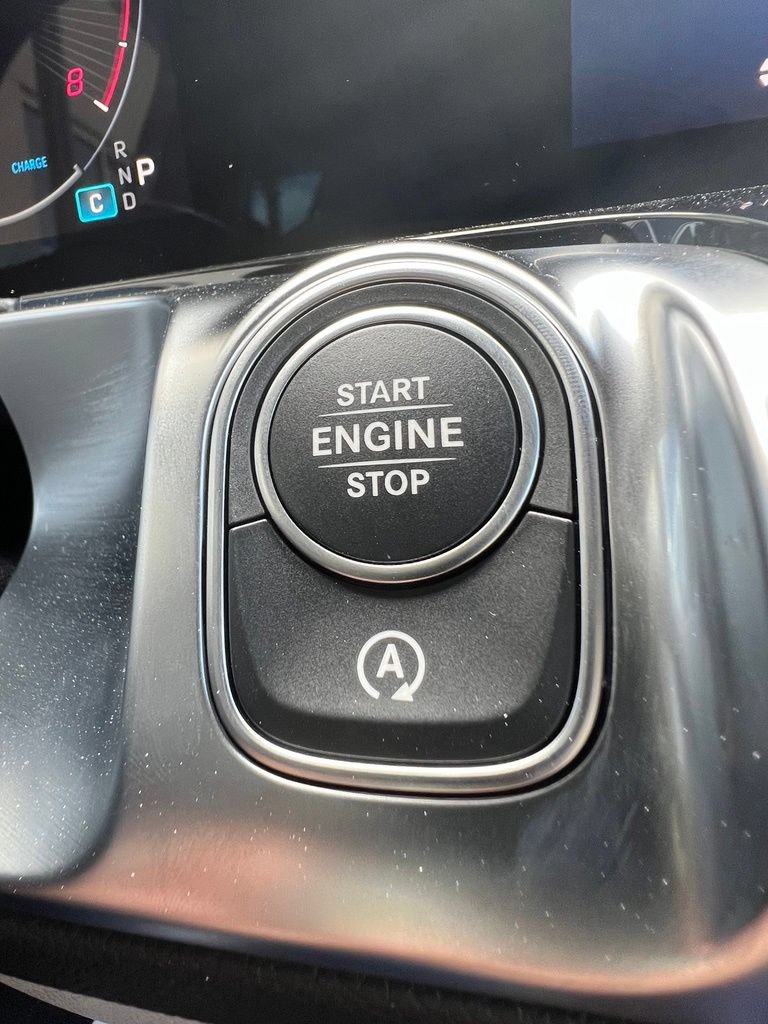 New 2026 Mercedes-Benz GLB 250 4MATIC image 13
