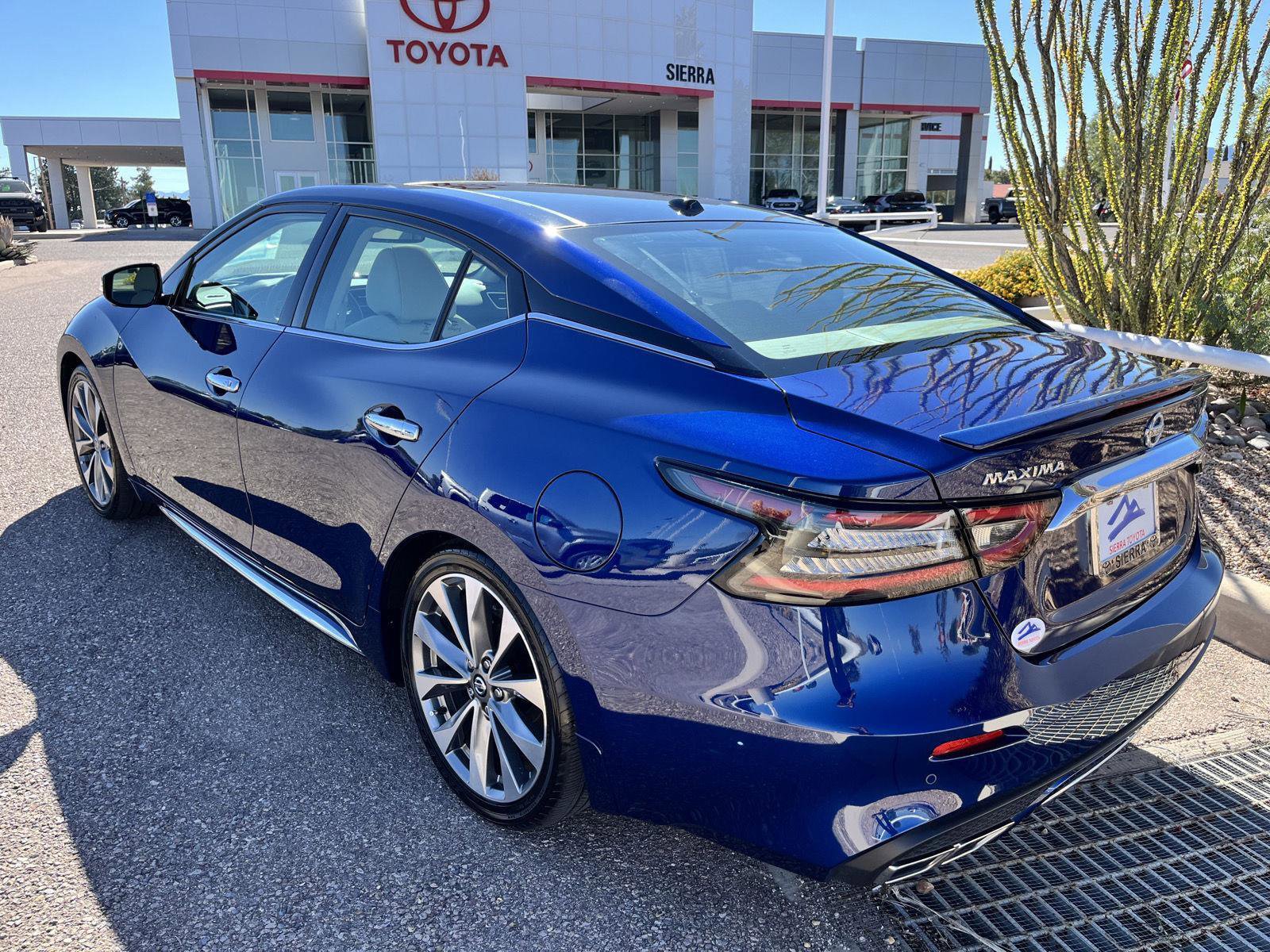 Used 2021 Nissan Maxima Platinum w/ Sport Mat Group image 3