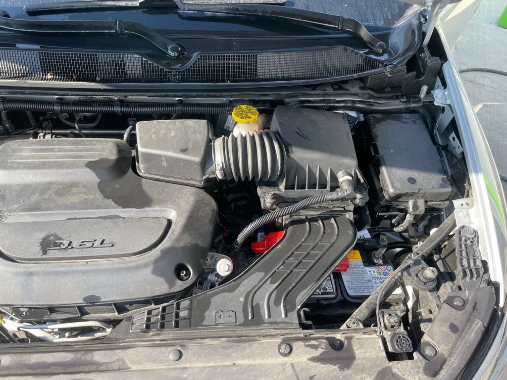 Used 2024 Chrysler Pacifica Touring-L FWD image 42