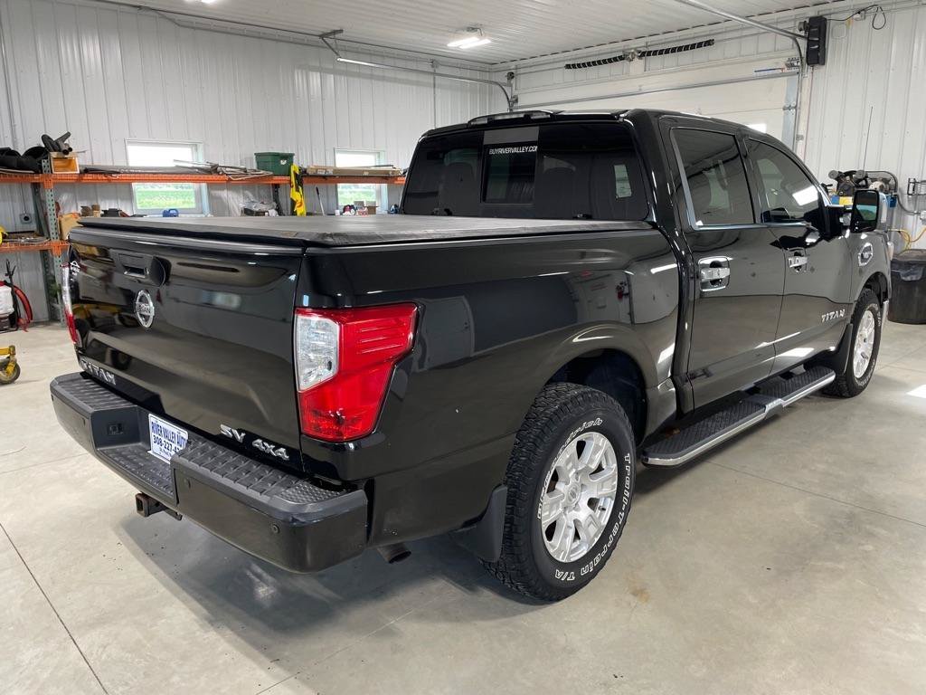 Used 2017 Nissan Titan SV AWD/4WD image 7