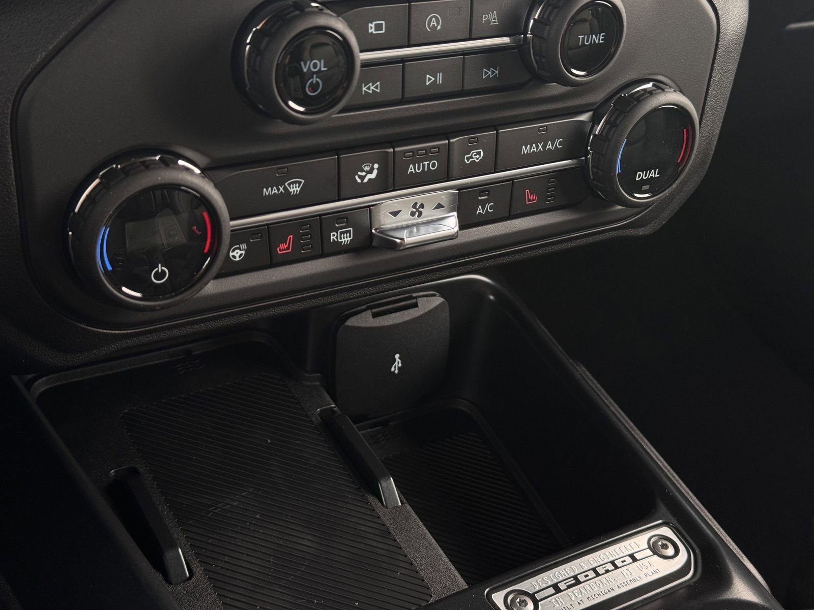 New 2026 Ford Bronco Outer Banks image 18