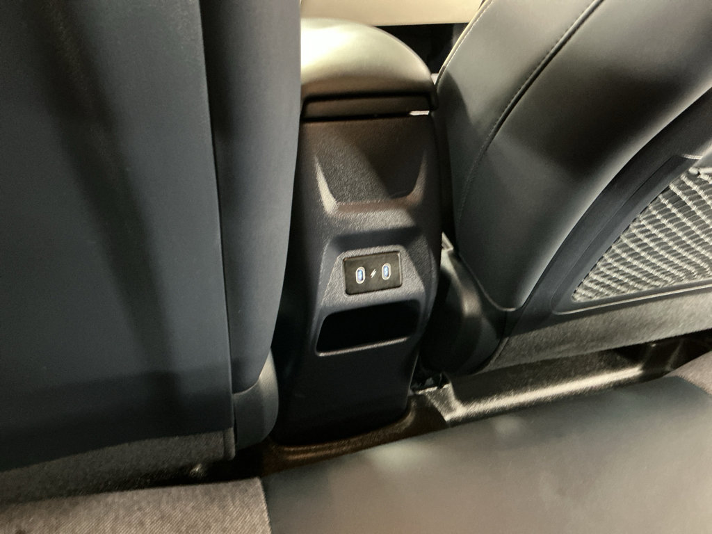 Certified 2024 Hyundai Venue Limited image 12