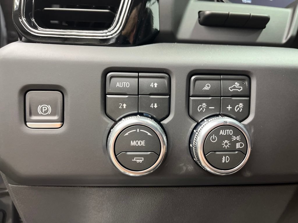 New 2026 GMC Sierra 1500 AT4 w/ AT4 Premium Package AWD/4WD image 12