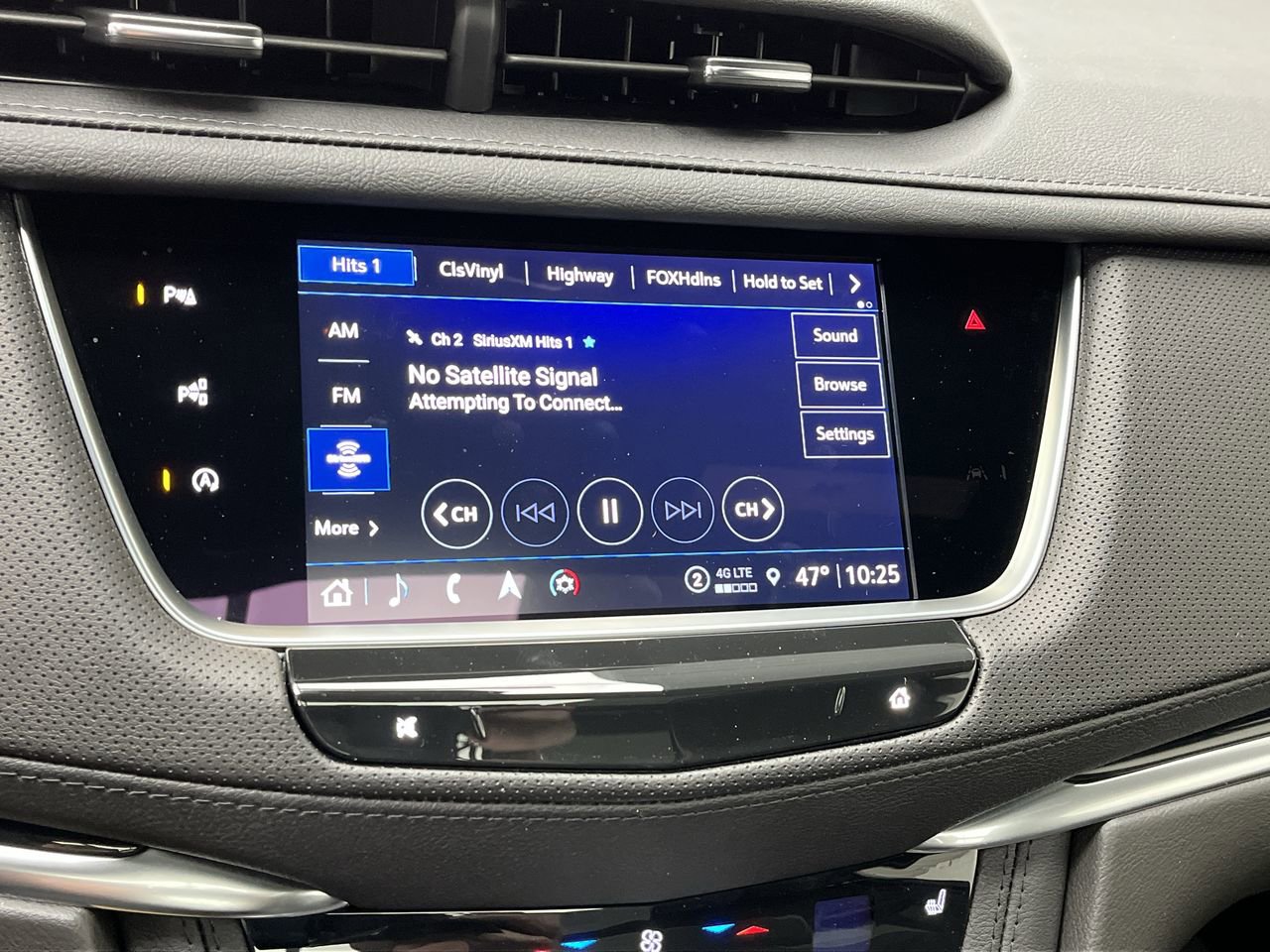 New 2026 Cadillac XT5 Premium Luxury w/ LPO, Floor Liner Package AWD/4WD image 19