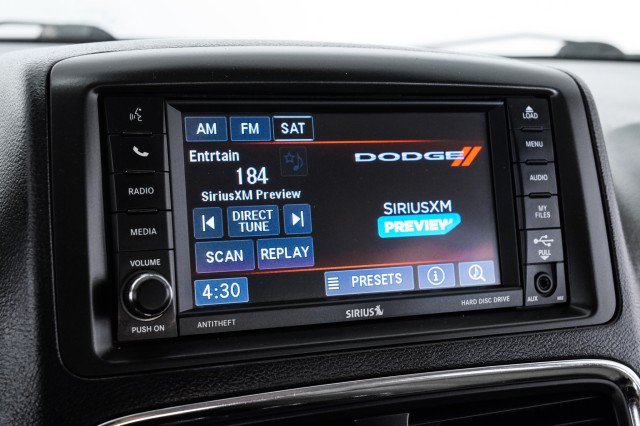 Used 2018 Dodge Grand Caravan SE w/ UConnect Hands-Free Group FWD image 22
