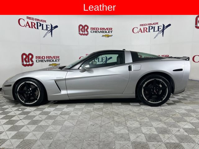 Used 2005 Chevrolet Corvette Coupe w/ Preferred Equipment Group RWD image 4