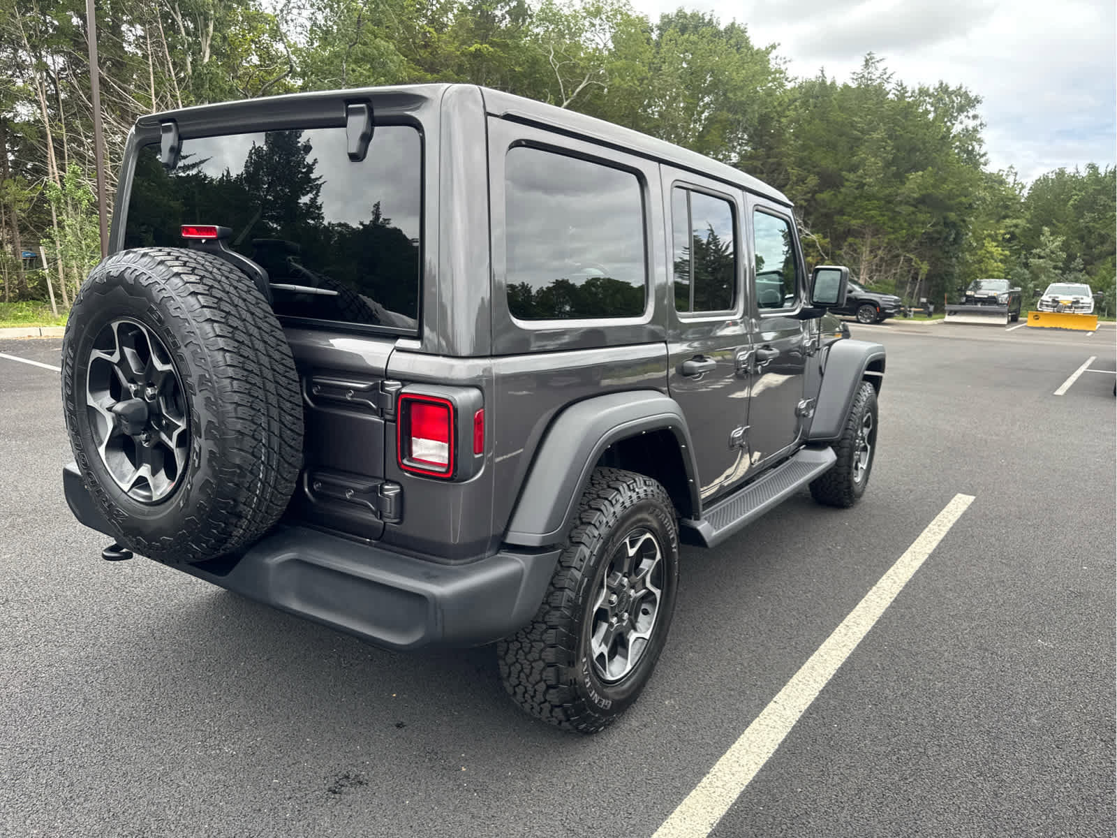 Certified 2021 Jeep Wrangler Unlimited Sport w/ Sun And Sound Package image 9