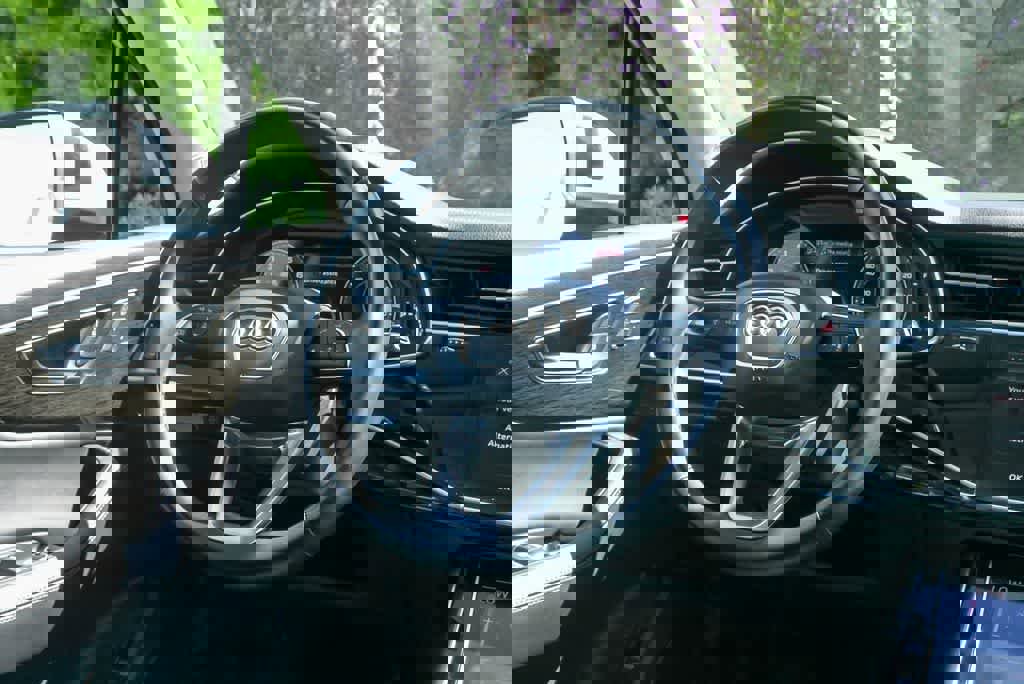 Used 2023 Audi Q7 3.0T Premium Plus image 15