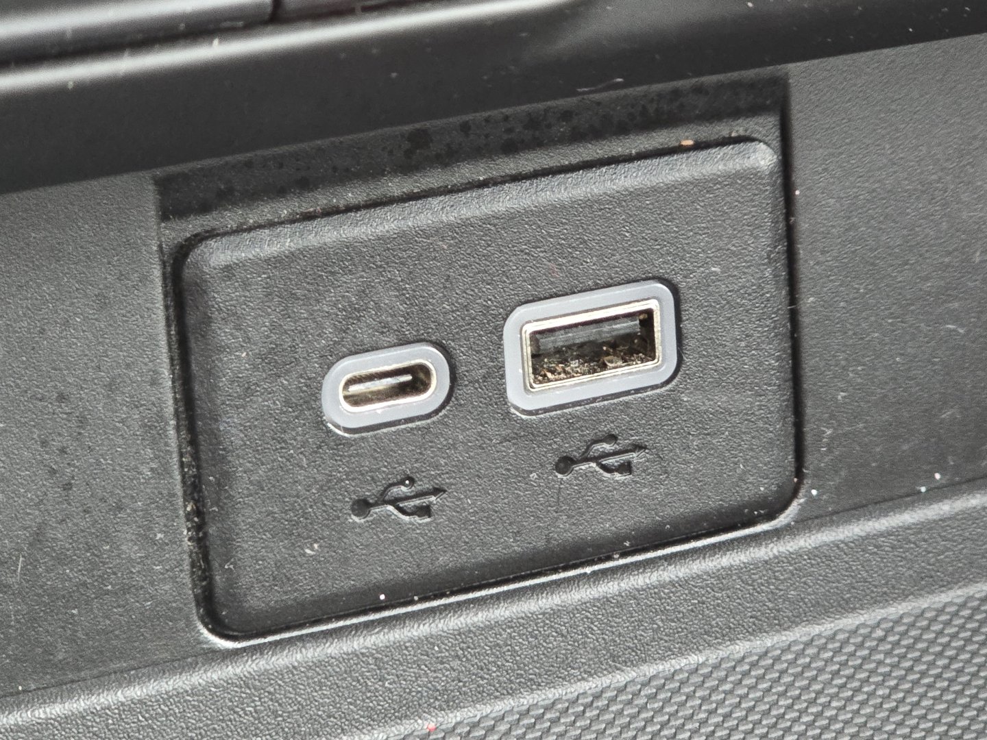 Used 2022 Chevrolet Suburban LT w/ LT Signature Plus Package image 9