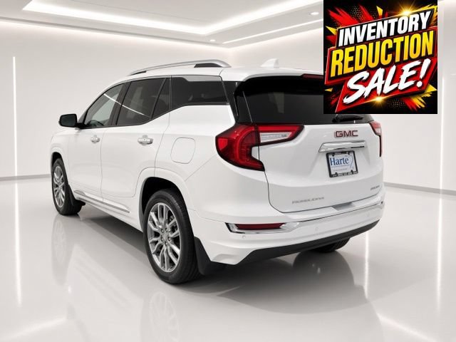 Used 2023 GMC Terrain Denali w/ Denali Premium Package AWD/4WD image 8