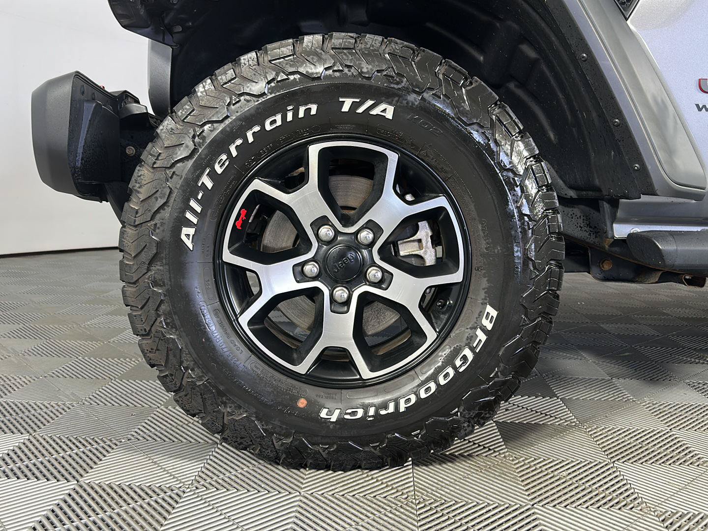 Used 2021 Jeep Wrangler Rubicon w/ LED Lighting Group AWD/4WD image 9